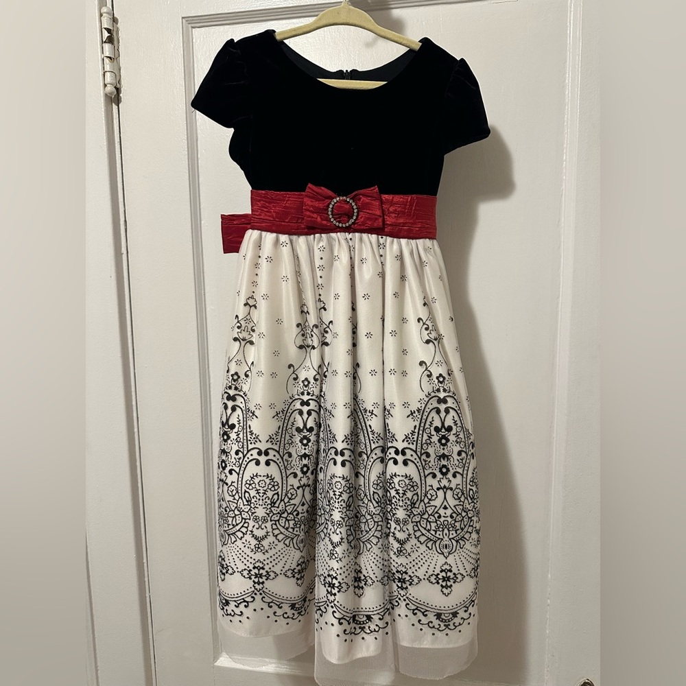 Jayne Copeland Black and White A-line Dress with Red Accents